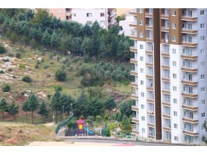 12. kattan düşen minik Elif hayatını kaybetti