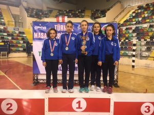 Kağıtsporlu minik masa tenisçilerinden büyük başarı