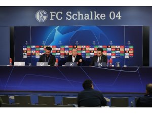 Fatih Terim: ""Kayrılmaktan gayrı, bir de sokak kabadayısı lafı var. Hani yeniden centilmenlikten bahsediyordu suyun öte yanı?" 2