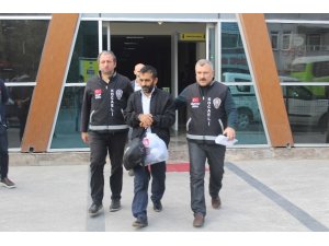 Kamyoneti ile çarptığı adamın ölümüne neden olan şahıs 9 yıl sonra yakalandı