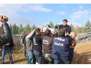Caminin kubbesinden düşen işçi ağır yaralandı