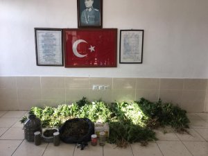 Sakarya’da 2 kilo 990 gram esrar ele geçirildi