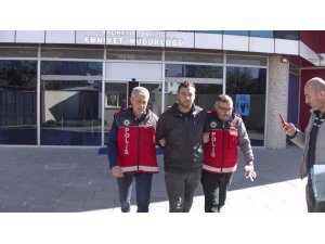 Pahalı motosikletleri 2.5 dakikada çalan 4 hırsız tutuklandı