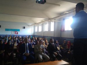 Hüyük'te "Namaz insanı iyileştirir mi?" konulu konferans