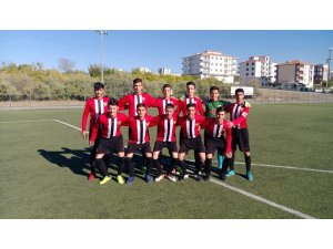 U19’da şampiyonluk yarışı kızıştı