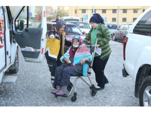 Huzurevinde zehirleme şüphesiyle 14 kişi hastanelik oldu