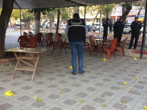 Çay bahçesinde silahla yaralama