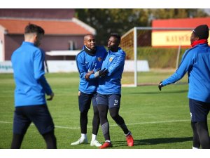 Kayserispor, Kana Biyik’i kadro dışı bıraktı