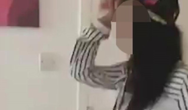 Camiye domuz eti atıp, şarap döktüler!