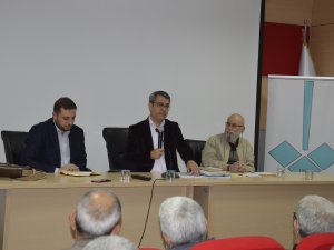 “Yahya Kemal şiirimizin derunî ahengidir”