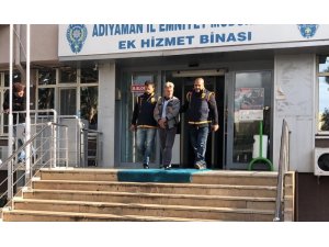 Masanın üzerindeki cep telefonunu çalan şahıs yakalandı