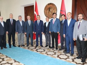 Vali Toprak’a ziyaretler sürüyor
