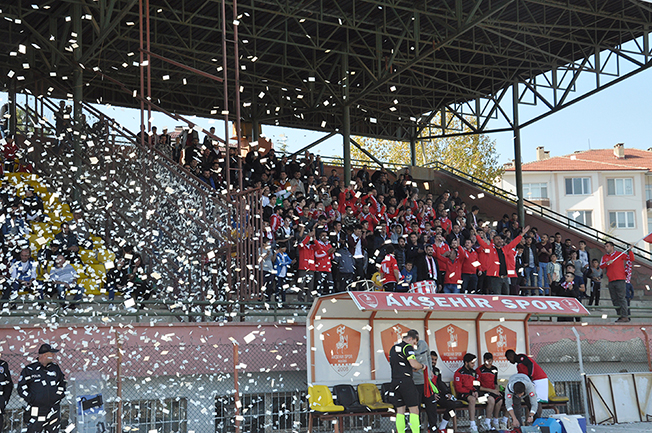 Akşehirspor sahasında farklı