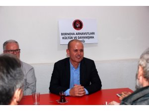 Bornova için yola çıkan CHP’li Koçanalı, dur durak bilmiyor