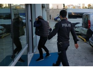 Otomobil kurşunlamaya tutuklama