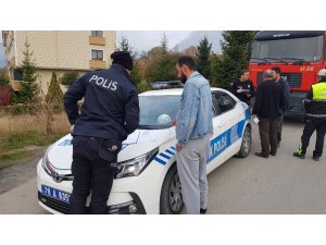 Ayağı alçılı kamyon şoförü
