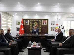 CHP’li adaydan Tutal'a  ziyaret