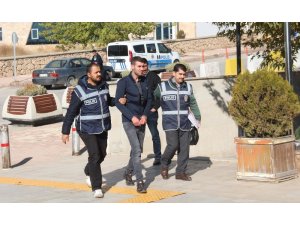 Yaşlıları ATM önünde dolandıran şüpheli bu kez tutuklandı