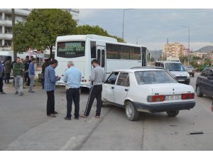 Otomobil ile motosiklet çarpıştı: 1 yaralı