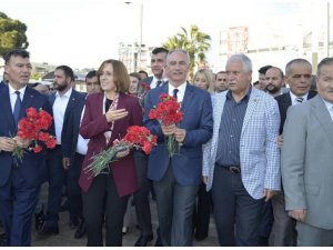 Aydın MHP’den karanfilli seçim yürüyüşü