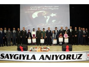 Büyük Önder Atatürk'ü anıyoruz