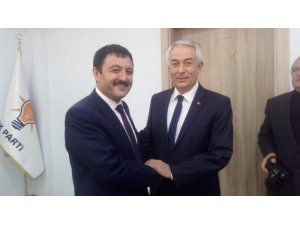 ITSO Başkanı Başdeğirmen görevinden istifa ederek, AK Parti’den aday adaylığı başvurusunda bulundu