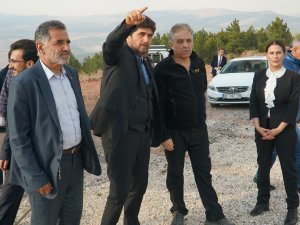 Vali Toprak yıllardır kayak sporu yapıyormuş