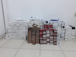 Jandarma’dan kaçan araçtan kaçak sigara çıktı