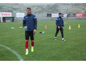 Ömer Şişmanoğlu antrenmanlara başladı