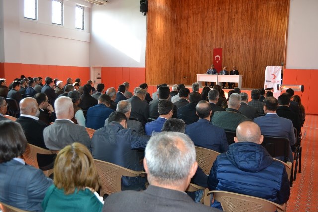 Kulu'da Kızılay tarafından kan hizmetleri konulu seminer verildi