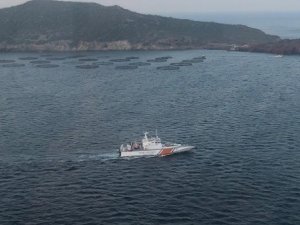 Dikili’de tekne battı, düzensiz göçmenler aranıyor