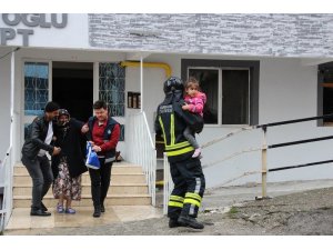 Iraklı ailenin evinde yangın çıktı: 7 kişi hastanelik oldu