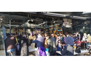 Konyalı yazar Yağmur'a başkentte yoğun ilgi