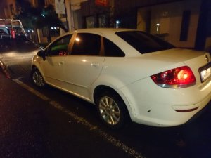 Polisin şüphelendiği araçtan silah ve uyuşturucu çıktı