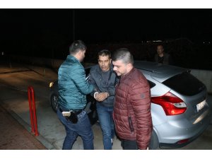 Adana’da eski FETÖ’cü polislere operasyon: 29 gözaltı