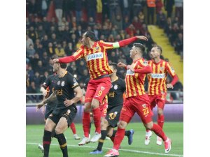 Kayserispor, kalesinde gördüğü  17 golün 11’ini ilk yarılarda yedi