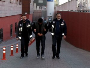 Sosyal medya üzerinden silah ticareti yapan şahıs adliyede