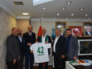 Konyaspor yönetiminden Hasan Angı'ya ziyaret