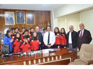 Adana’dan 12 sporcu Muay Thai EMF Cup’ta mücadele edecek