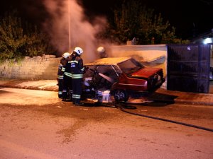 Konya'da park halindeki otomobil kundaklandı