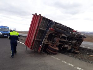 Yozgat’ta kamyonet devrildi: 1 yaralı