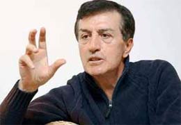 Pamukoğlu'ndan salvolar