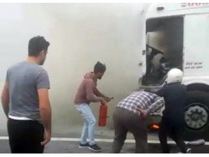 TEM’de alev alev yanan kamyon için vatandaşlar seferber oldu