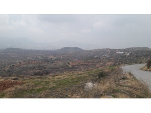 Kayıp kız çocuğu kayalıklarda bulundu