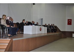 Kırıkkale Valisi Sezer, halkın taleplerini dinledi