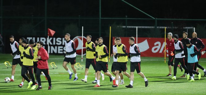 A Milli Futbol Takımı hazırlıklarını sürdürdü