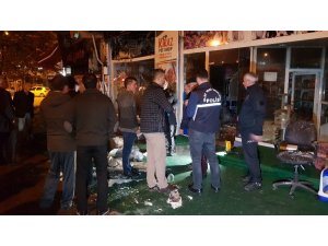 Pet shop’ta yangın çıktı, farklı türdeki kuşlar telef oldu