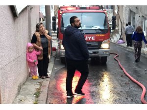 Sobayı yakarken halıya düşen ateş evi küle çevirdi