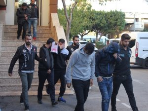 Telsizle haberleşen uyuşturucu satıcıları polise takıldı: 9 Gözaltı