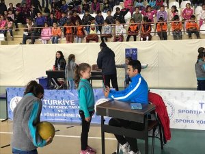 Pazarcık’ta bin 40 öğrenci sportif yetenek taramasından geçti